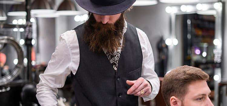 Barber shops modified after lockdown; haircut can be expensive Barber shops modified after lockdown; haircut can be expensive